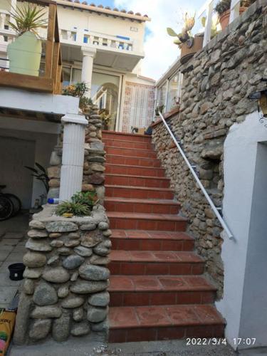Appartement Centre Ville Du Boulou: Family Stay in City Center Le Boulou Exterior photo