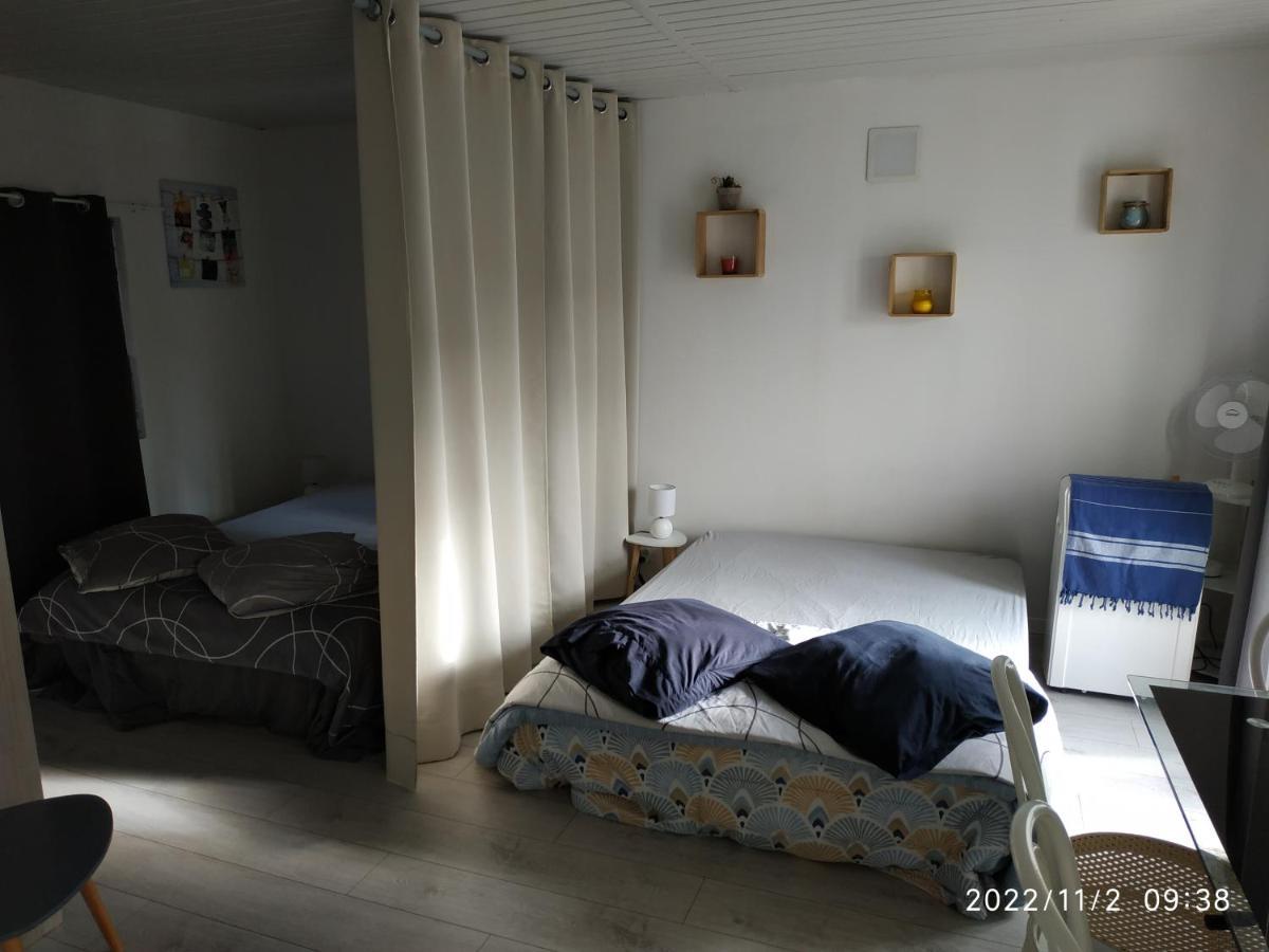 Appartement Centre Ville Du Boulou: Family Stay in City Center Le Boulou Exterior photo
