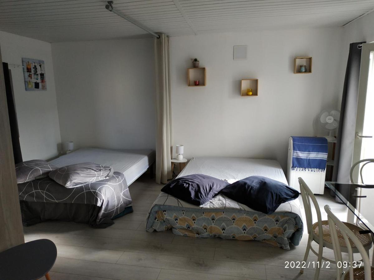 Appartement Centre Ville Du Boulou: Family Stay in City Center Le Boulou Exterior photo